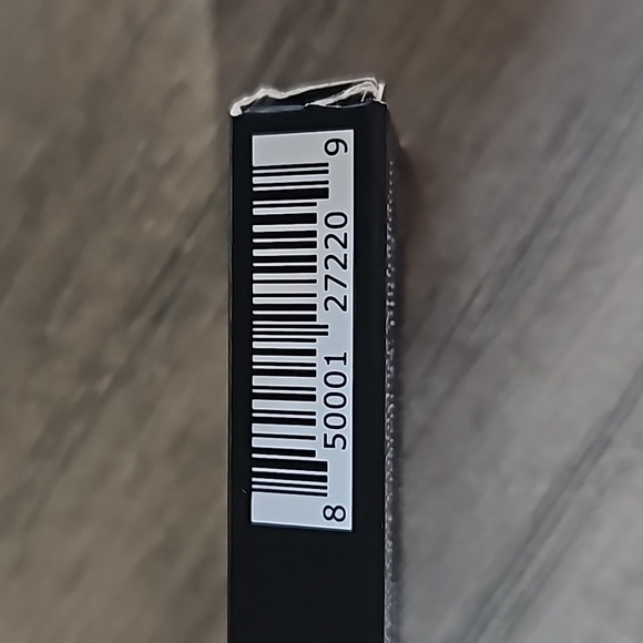 Eleman Beauty Liquid Eye Liner - Picture 3 of 3